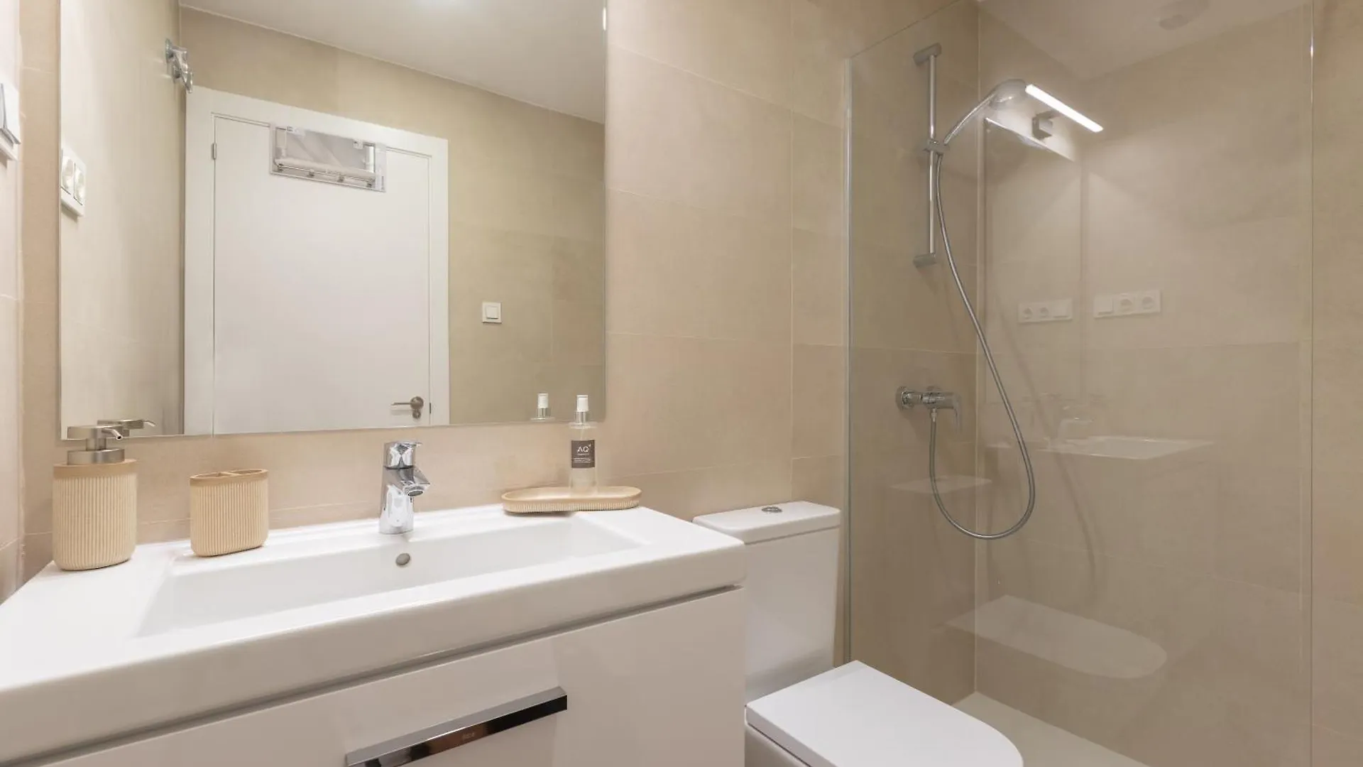 Unique Three-Bedroom Apartment In The Heart Of Malaga